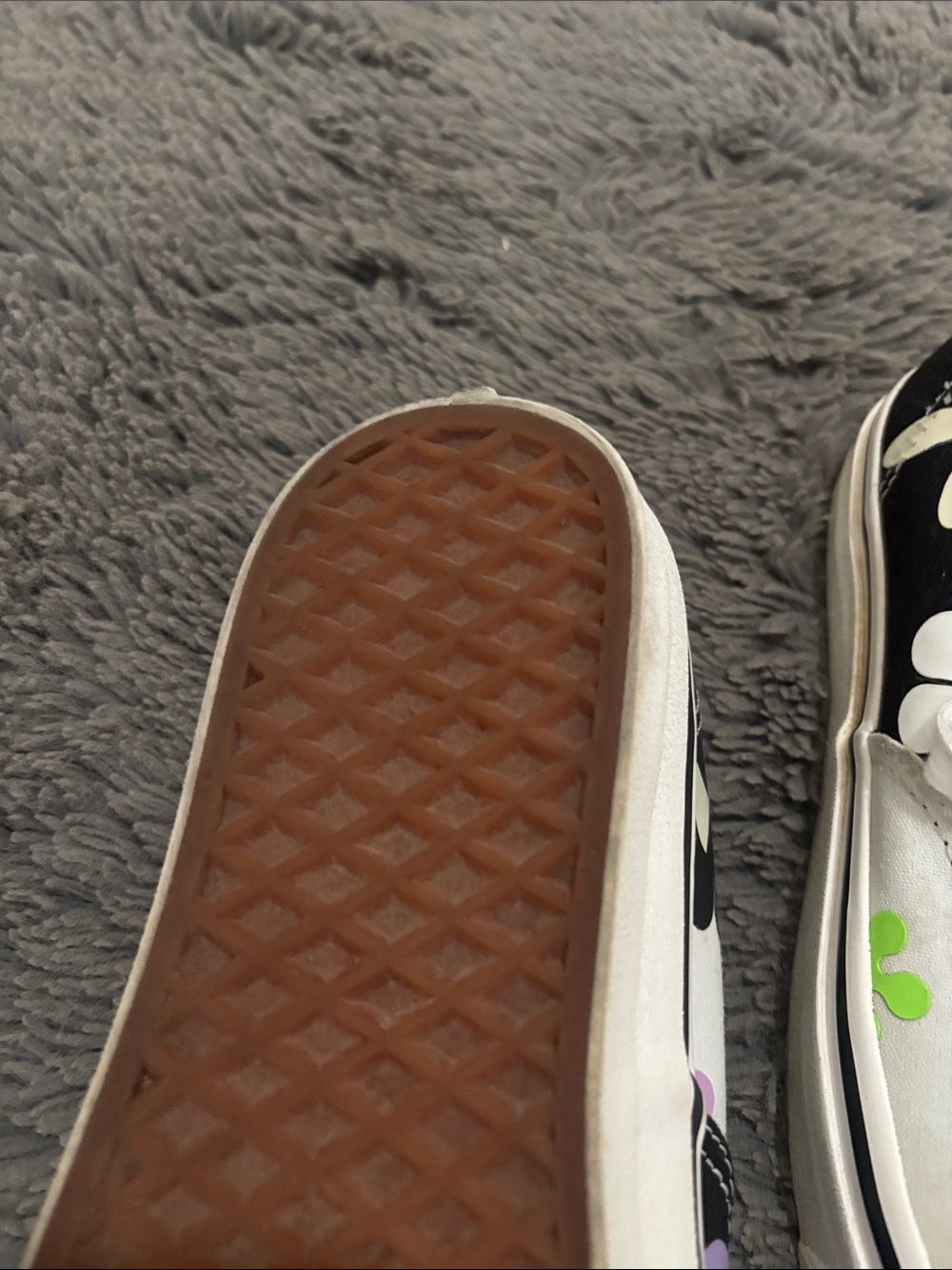 Vans Black & White Floral Skate Shoes with Pastel Accents - Picture 3 of 6